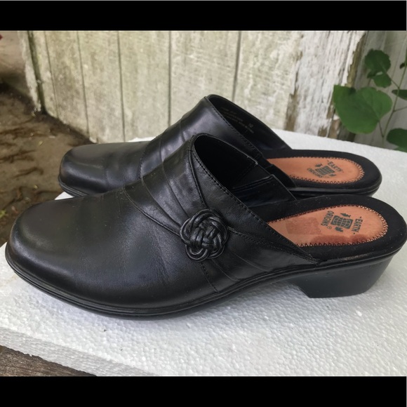 Earth Origins Shoes Earth Origins Leather Mules Poshmark